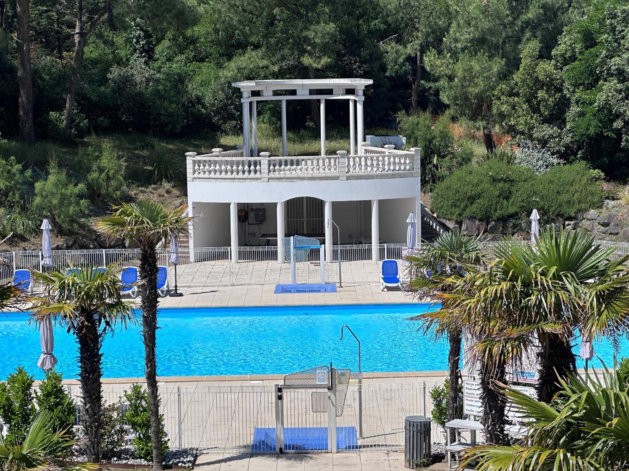 Renove 6 Personnes *